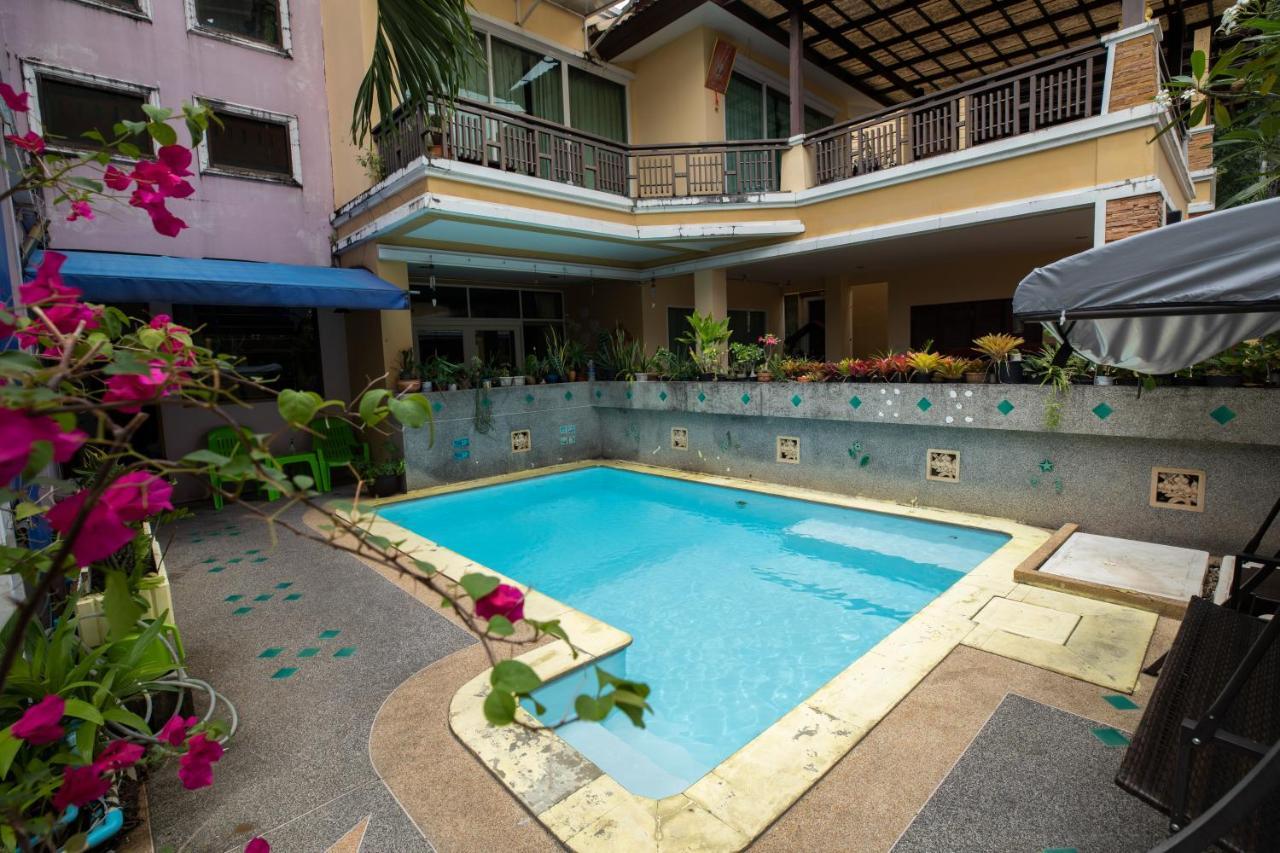 Lily Holiday 百合假日 Patong Exterior photo